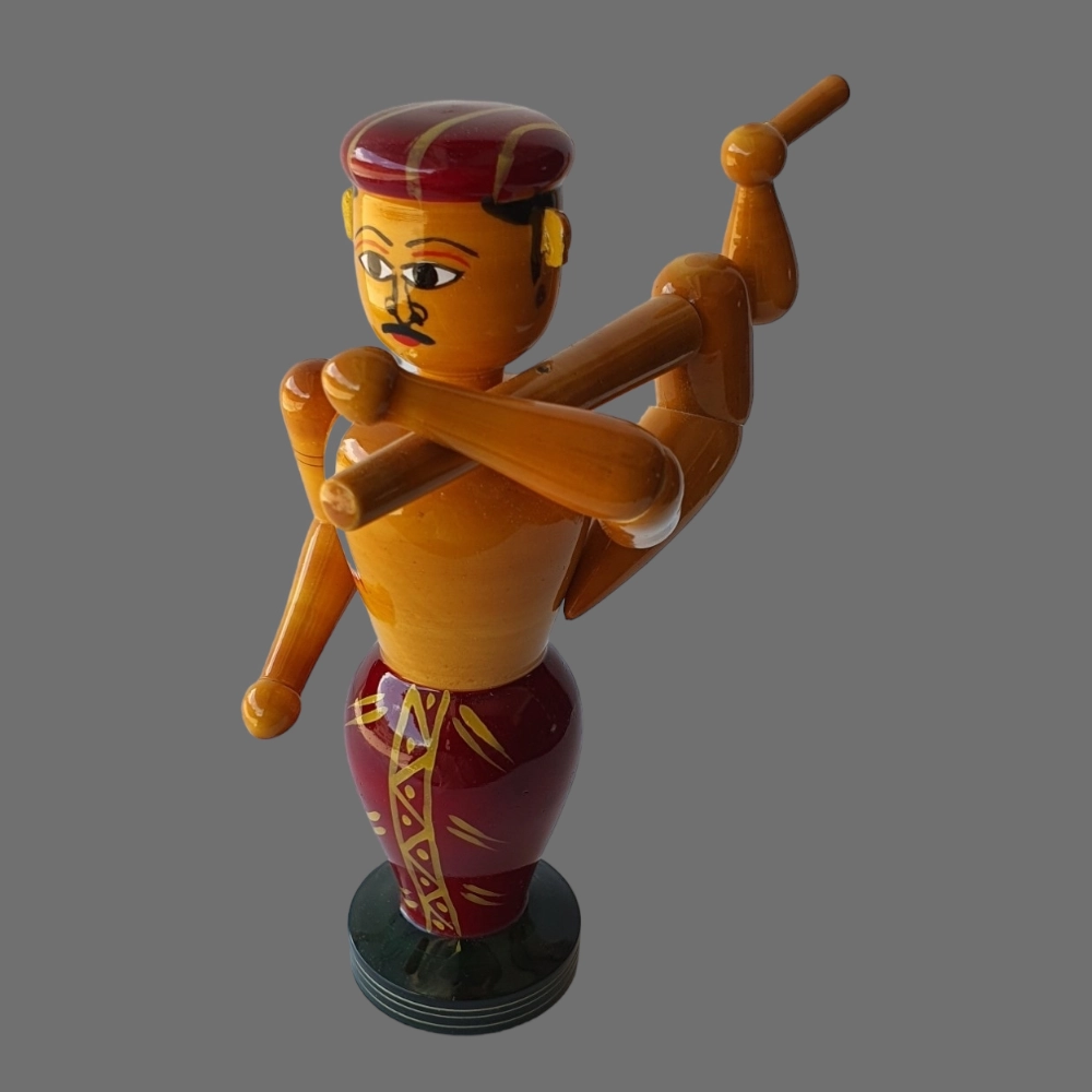 [WCEK1FARME] Etikoppaka Home Decor Wooden Crafted Farmer with Plough