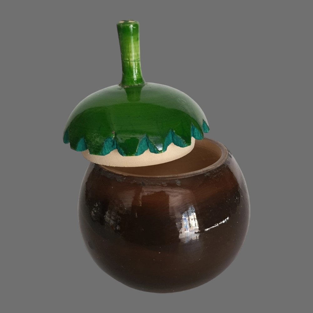 [WCEK1KUMWL] Etikoppaka Wooden Crafted Kumkum Bharani with Leaf Cap