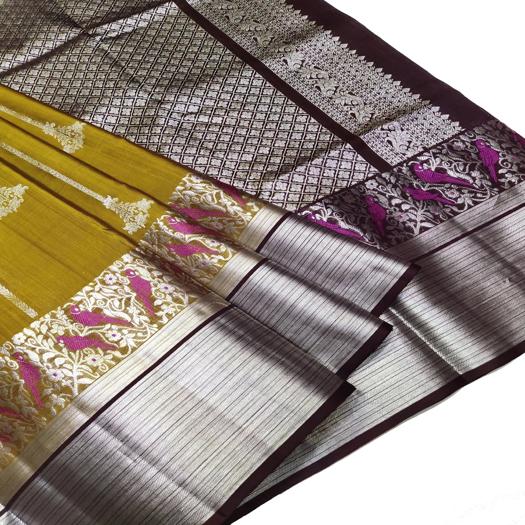 [VGSSSGM] Handwoven Venkatagiri Pure Pattu Saree
(Handloom & Silk mark Certified)